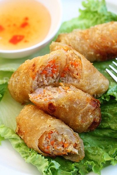 Vietnamese Spring Rolls (Cha Gio) - BEST spring rolls ever deep-fried to crispy perfection. Loaded with crazy delicious filling, a perfect appetizer!!