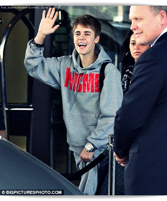 justin bieber 2011 tour manchester. justin bieber 2011 tour