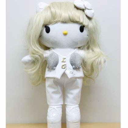 FOTO BONEKA HELLO KITTY LADY GAGA Gambar Hello Kitty Lucu