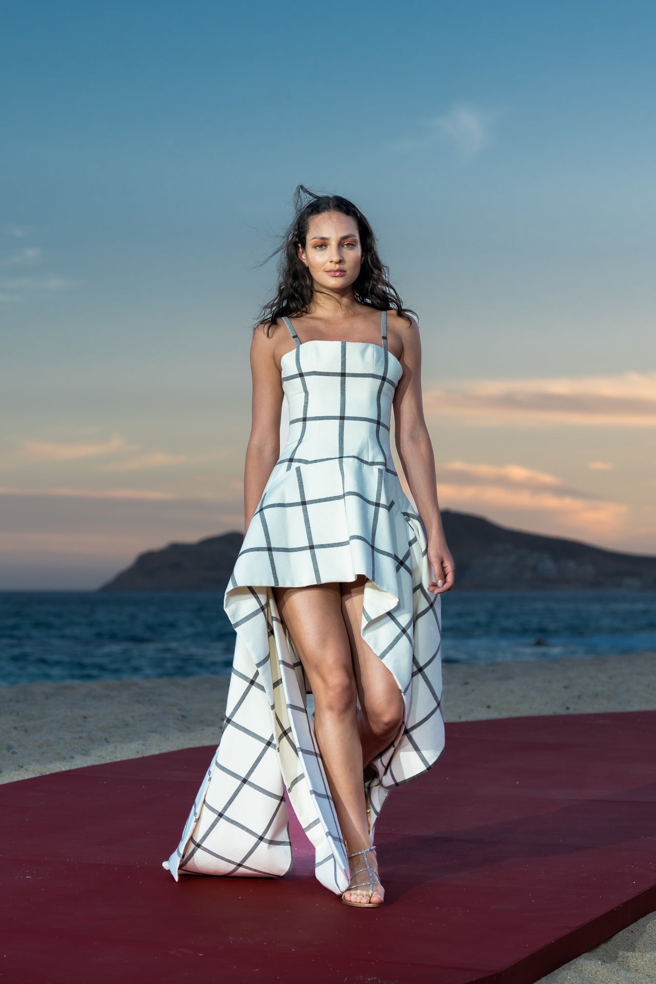 Kris Goyri Resort 2025 fashion show introducing the collection 'La Vacación'.