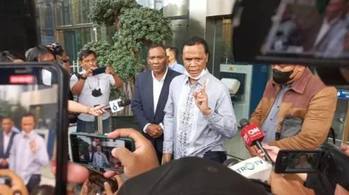 Usai Diperiksa KPK, Hercules Kembali Bentak-bentak Wartawan: Lebih Baik Saya Selesaikan Kalian!