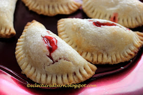 Eclectic Red Barn: Easy Cherry Hand Pies