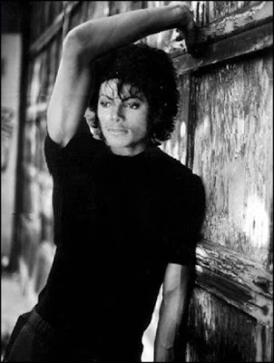 Michael Jackson Man In The Mirror MP3 Lyrics (In Memories of Michael Jackson)