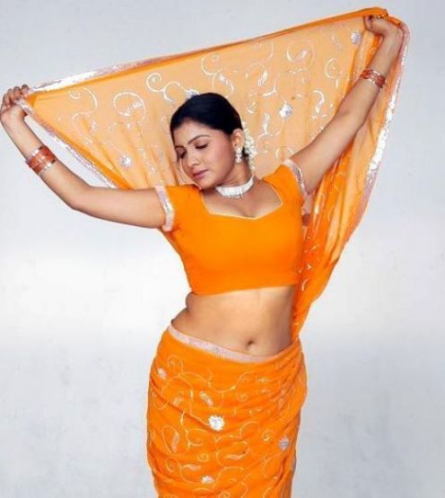 Mallu Aunty Photos: mallu aunty hot in orange ... 