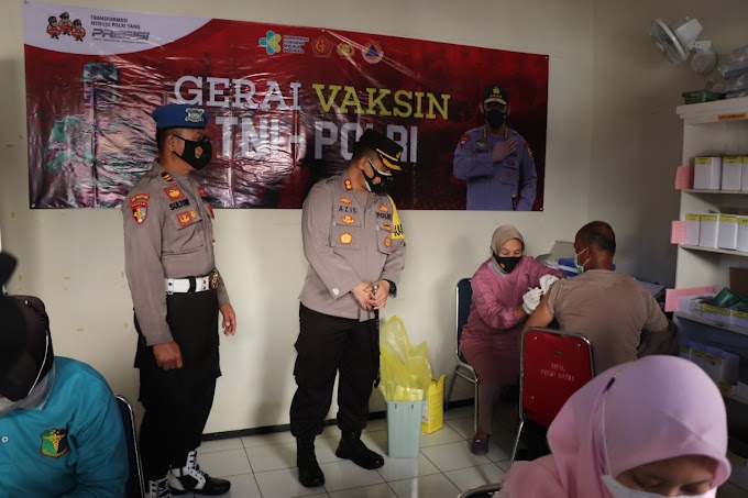 Tinjau Gerai Vaksinasi TNI-Polri, Kapolres Ponorogo Ingatkan Warga Tetap Jaga Prokes