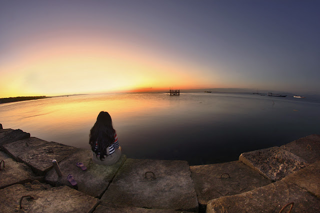 senja di pantai namosain