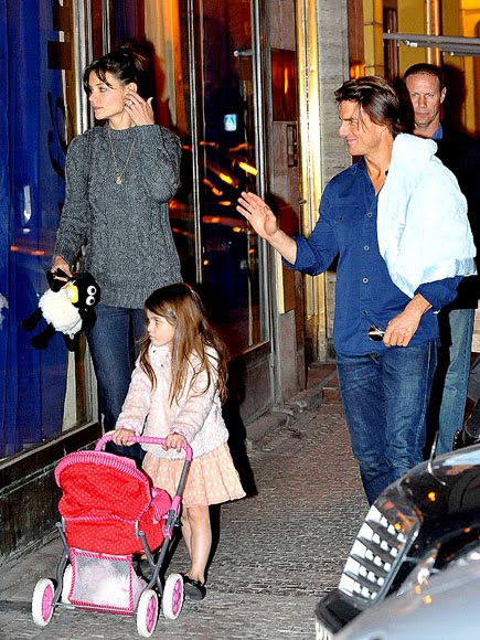 tom cruise bodyguard. Tom Cruise and Katie Holmes