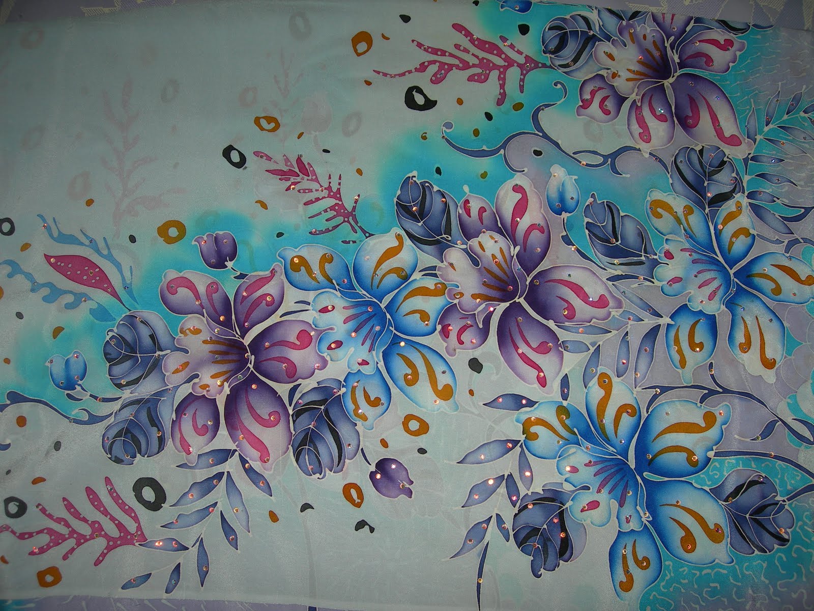 Wonderful Shop Batik  Sutera Crepe ada Berlian harga murah 