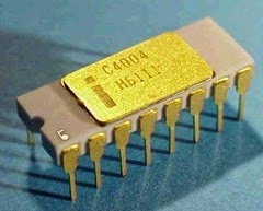 Primo processore 4004 per pc Intel creato da italiano Faggin 1971