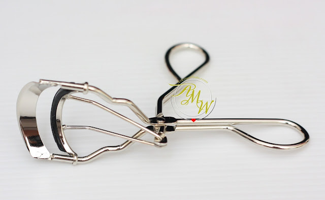 a photo of Koji Curving Eyelash Curler 