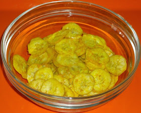 drained banana slices