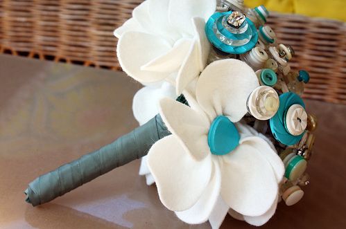 brown and turquoise wedding bouquets