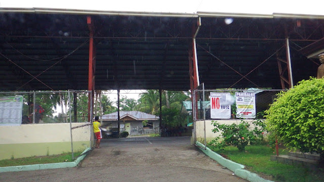 one side of the multi-purpose building viewed from the municipal hall of Tomas Oppus, Southern Leyte