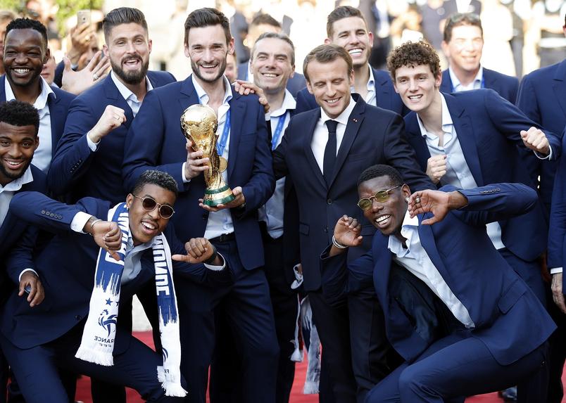 Rimbaud Les Photos De L Equipe De France A L Elysee