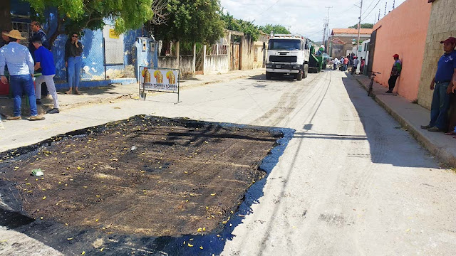 EN MARCHA PLAN DE BACHEO EN CARORA