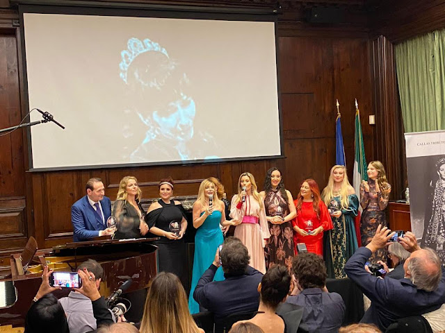 VENEZOLANA EN EL EXTERIOR: Andreina Fuentes Angarita recibió el premio Callas Tribute en Nueva York.