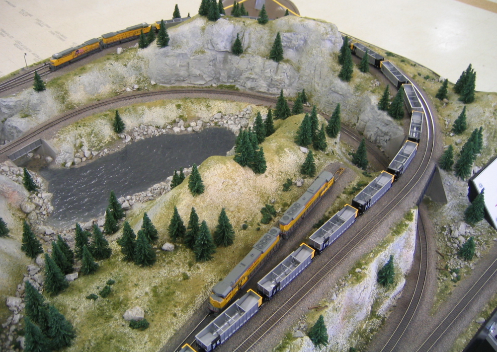 N Scale Addiction: Model Railroads