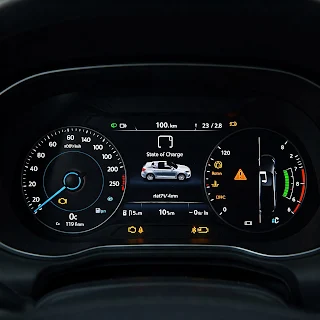 SOC Jump Drop in EV Vehicle Instrument Cluster display SOC Jump Drop in EV Vehicle Instrument Cluster display