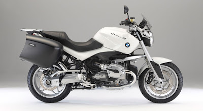 2011-BMW-R1200-R-Special-Touring