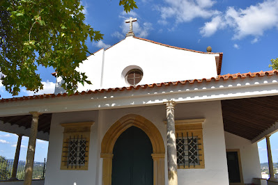 Ermida de Nossa Senhora da Piedade e escadaria em Tomar