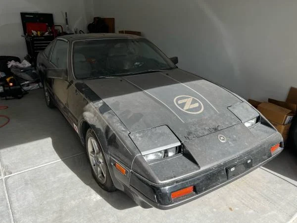 Unveiling the Timeless Charm of the 1985 Nissan 300ZX