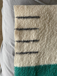 Points of a hudson's bay blanket