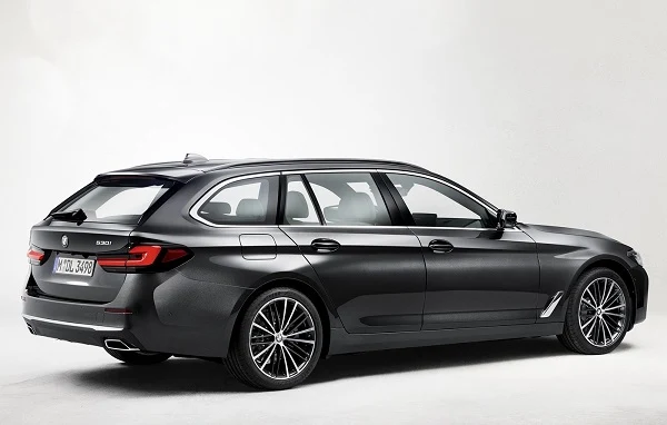 BMW 530i Touring 2021