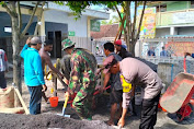 Gotong Royong, TNI - Polri di Lumajang Bantu Pembangunan Masjid Nurul Falah