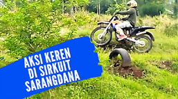    Mengintip Aksi Keren Freestyle Motocross, di Obyek Wisata Sarangdana