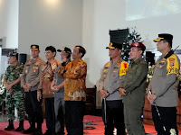 Kapolresta Yogyakarta Dampingi Kapolda DIY dan Menko Polhukam RI Pantau Malam Natal