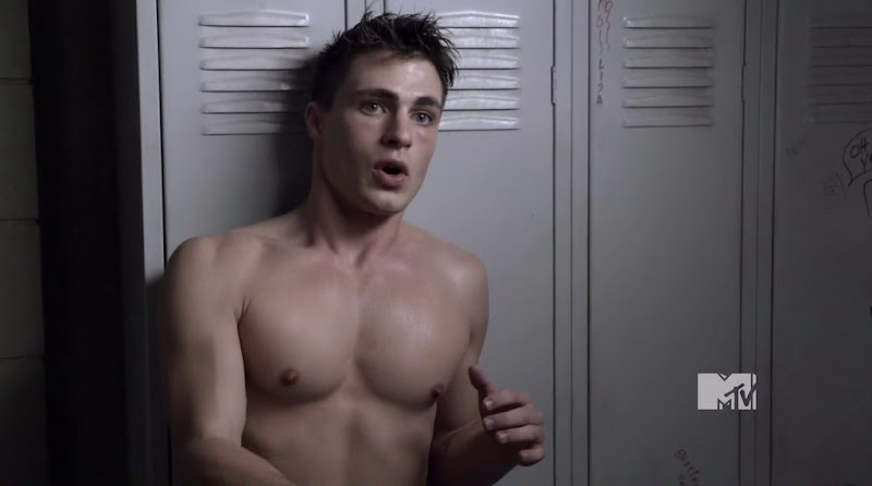 Colton Haynes Shirtless in Teen Wolf s1e05