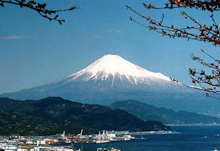 mt-fuji-snow.jpg (425×292)