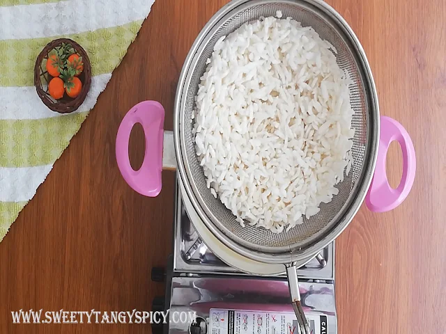 Poha Chivda or Aval Mixture