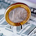 EUR / USD: euro bergerak ke arah bawah