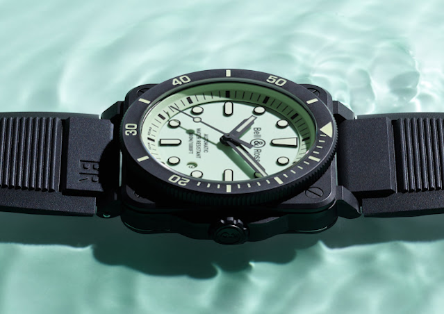 Réplique de montre Bell & Ross BR 03-92 Diver Full Lum 42mm en céramique noire