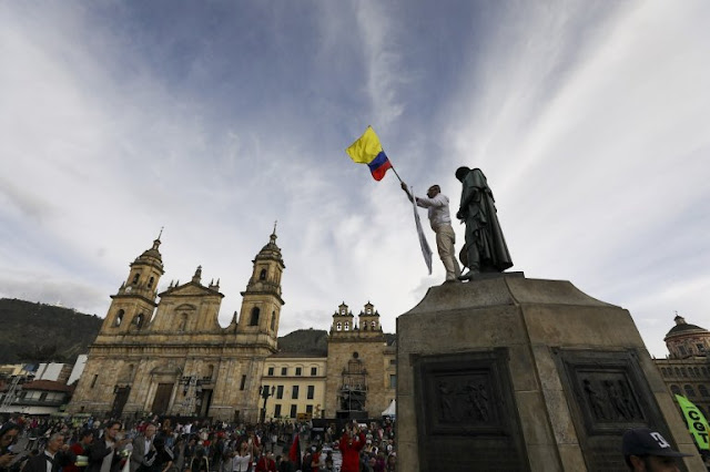 LATINOAMÉRICA: América Latina vive su año más convulso desde la restauración democrática en la región.