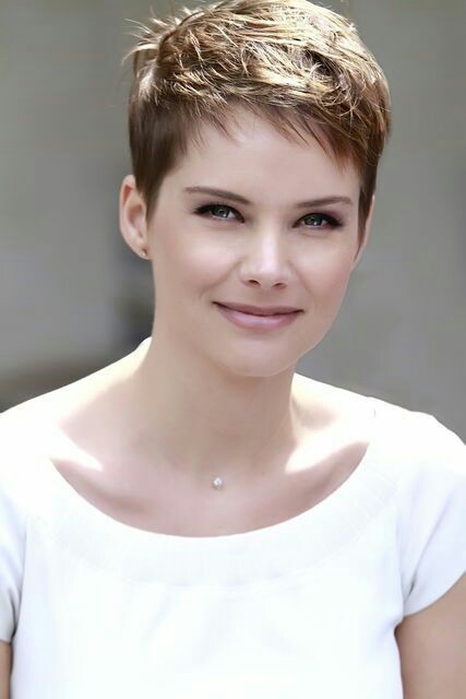 New-trend-Short-hairstyle 