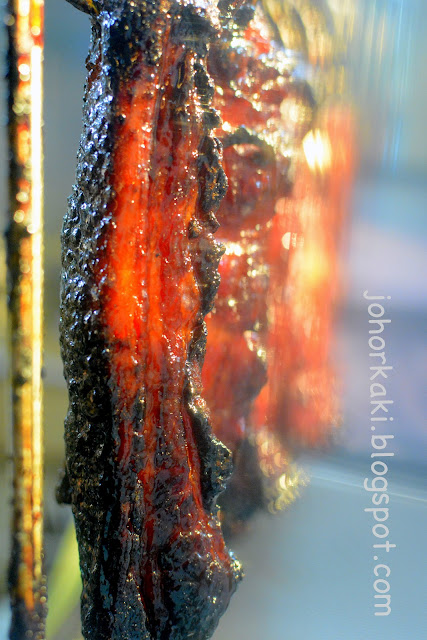 Roast-Paradise-Char-Siew-Old-Airport-Road-Food-Centre-Singapore