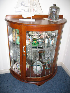 Glass cabinet