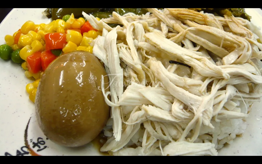 台湾の雞肉飯