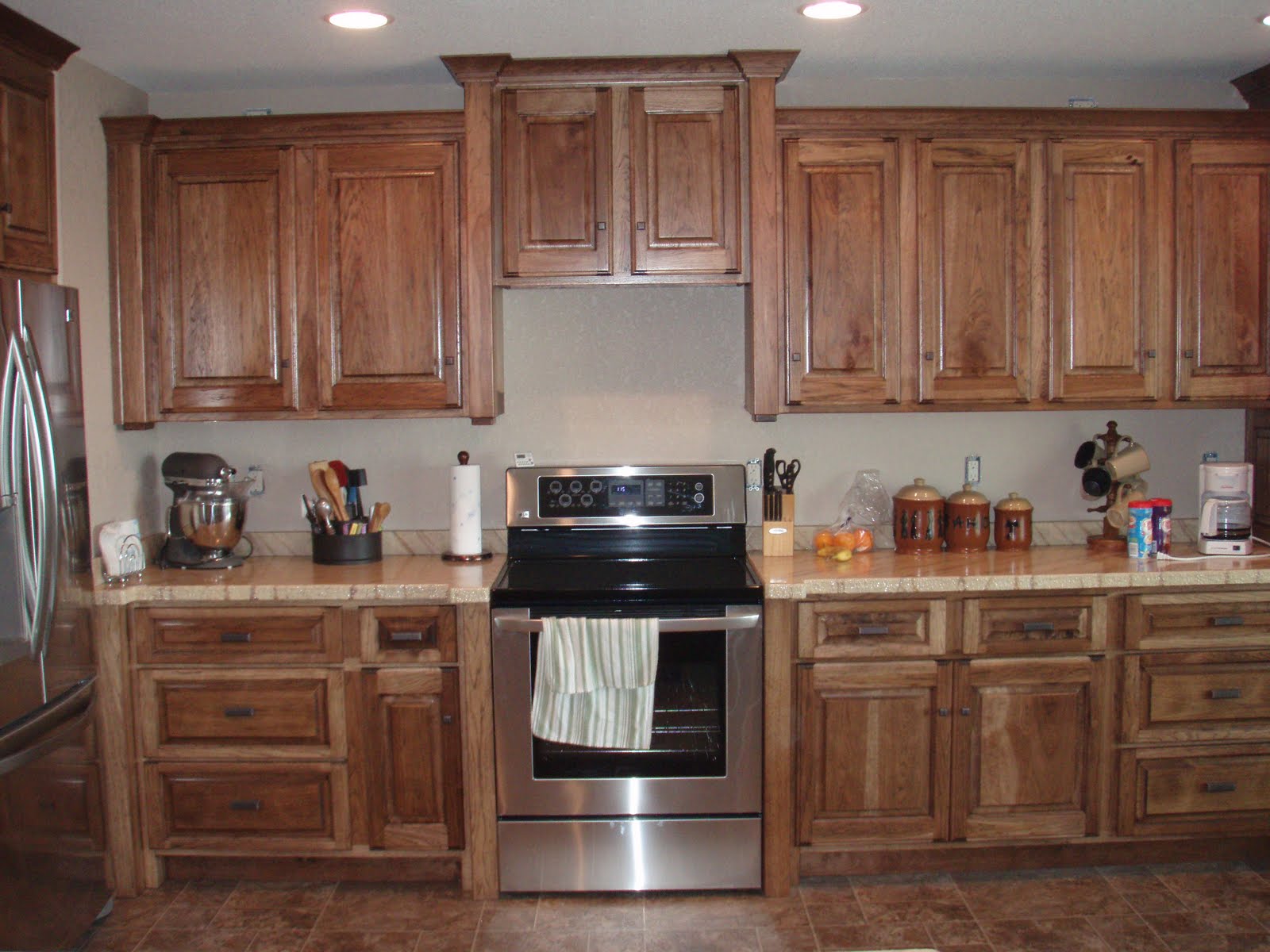 Kitchen Colors with Hickory Cabinets