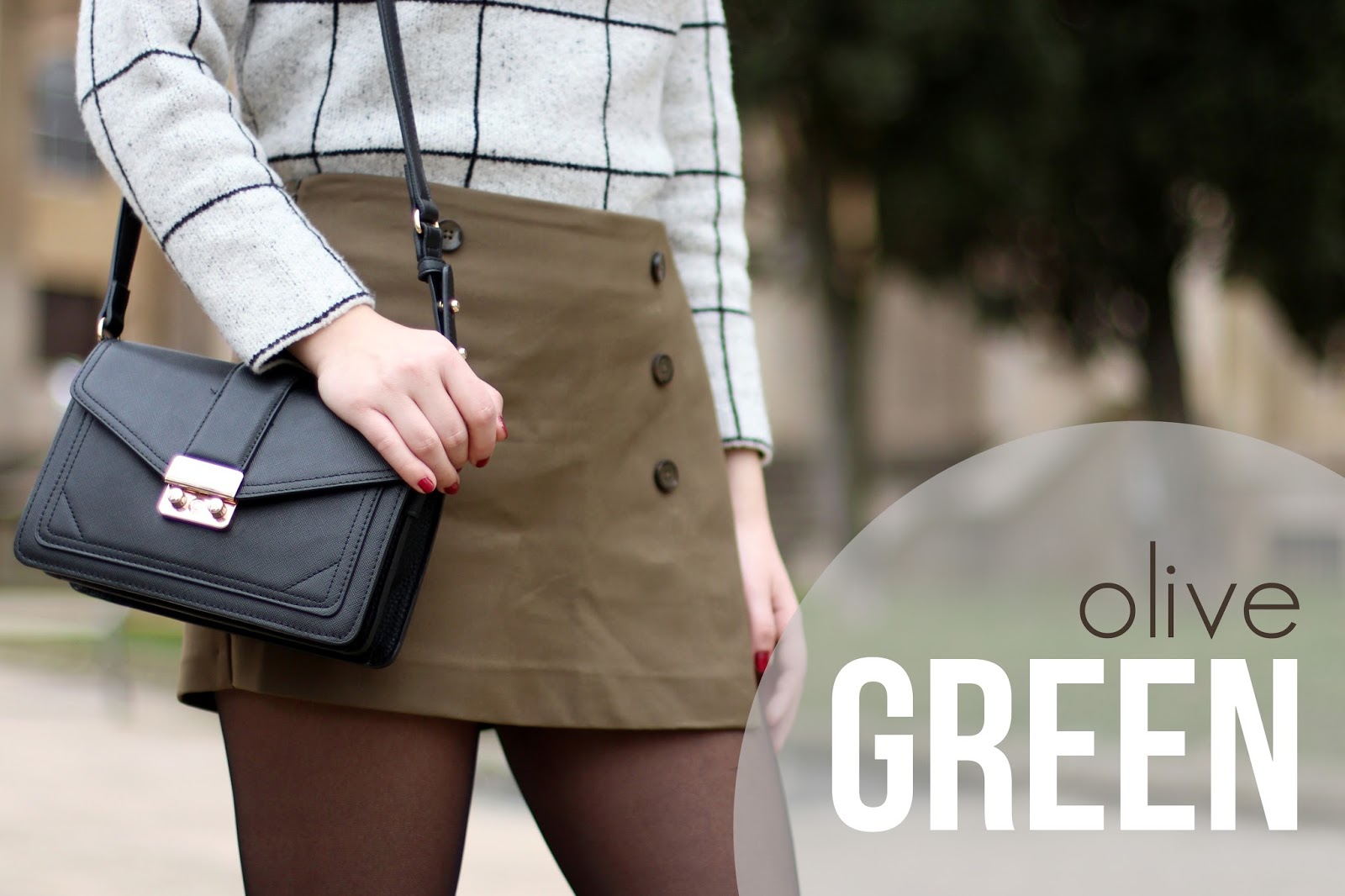 Miss Waters olive green street style blogger Pamplona sheinside
