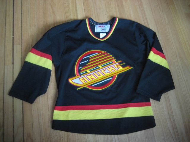 canucks jersey old