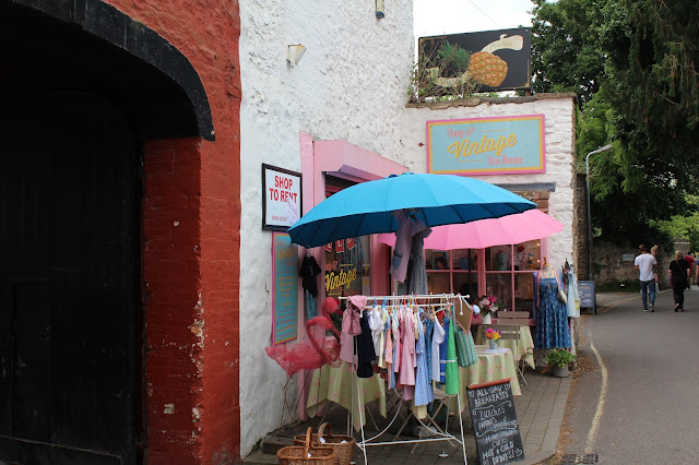 Vintage shop & tea room, Wells, Somerset // 76sunflowers