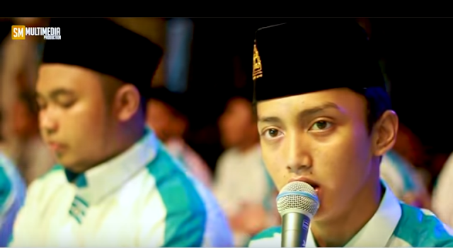 Lirik “BAHASI BIBIRMU”  Vocal GUS AZMI Majlis Syubbanul Muslimin 