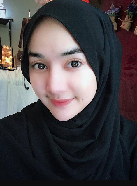 Foto Cewek2 Cantik Berhijab Simple manis