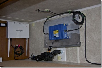 3 Full setup router, air card, & amplifier