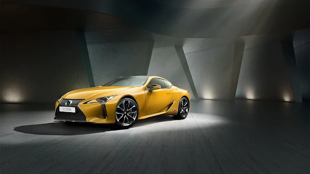 Carro de Luxo Lexus LC 500h