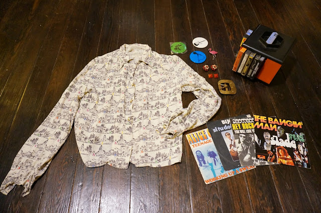 novelty paris shirt blouse vintage cassette tape k7 holder stand 1970s 70s