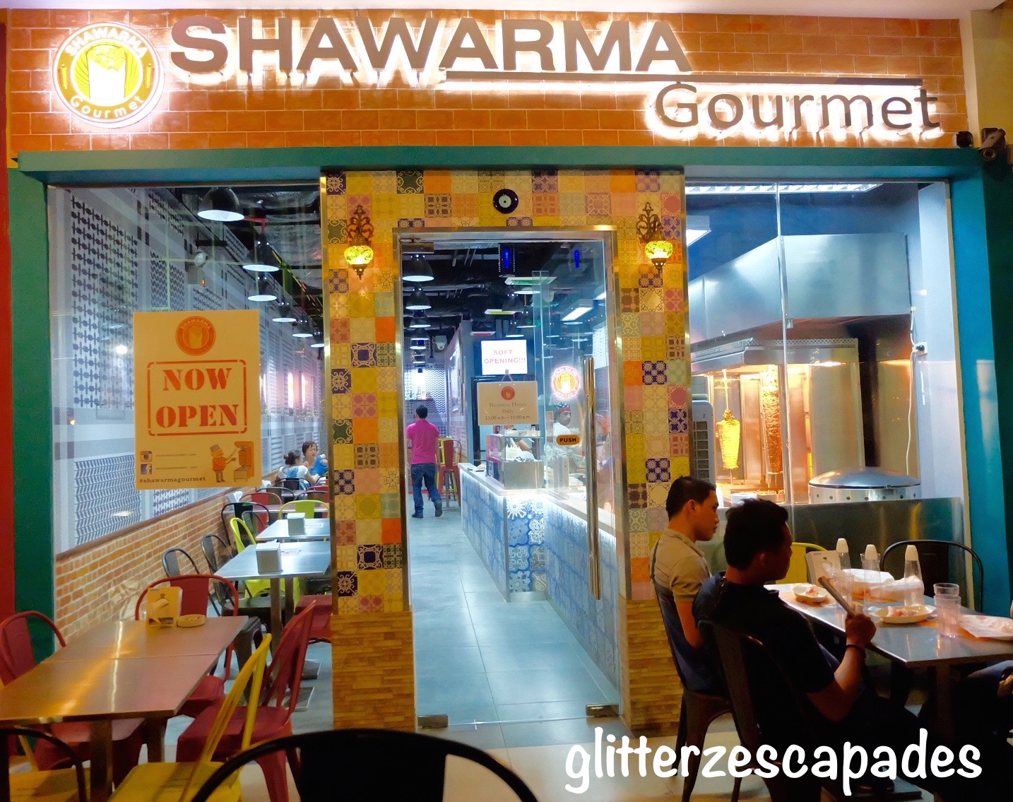 Shawarma Gourmet: Authentic Levantine Street Food